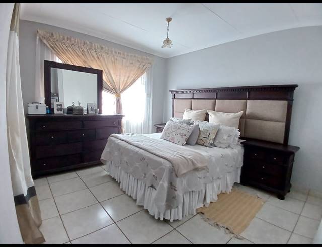 2 BEDROOM HOUSE FOR SALE IN SASOLBURG EXT 1
